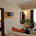 Hotel &