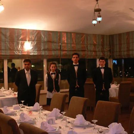 & Hotel 5*