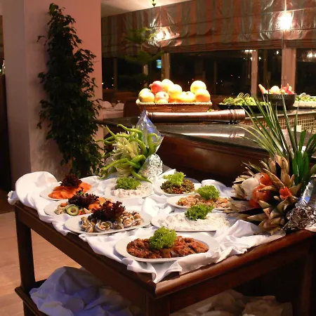 & فندق إجنيدا